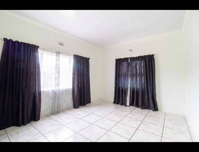 3 BEDROOM HOUSE FOR SALE IN BLUFF